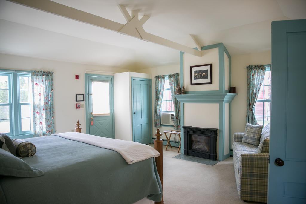The Red Clover Inn Mendon Екстериор снимка